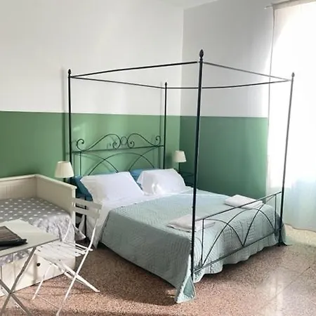 アパート Casa San Pietro ローマ